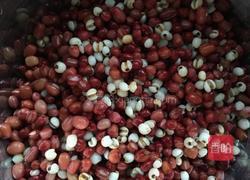 薏米红豆浆的做法图解2