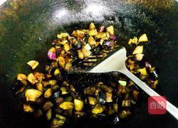 茄子焖饭的做法图解4