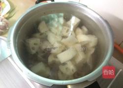 莲藕汤的做法图解5