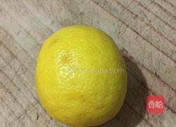 电饭锅柠檬蜂蜜蛋糕的做法图解1