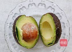 牛油果果汁的做法图解2