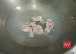松茸排骨汤的做法图解3