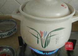 黄豆海带排骨汤的做法图解6