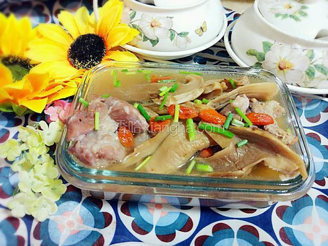 松茸排骨汤