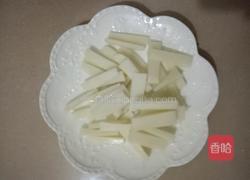 白菜肉丝炒年糕的做法图解1