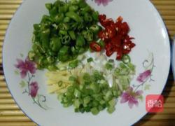 辣椒肉末的做法图解2