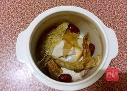 花胶红枣炖鸡的做法图解2
