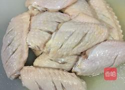 双椒鸡翅的做法图解1