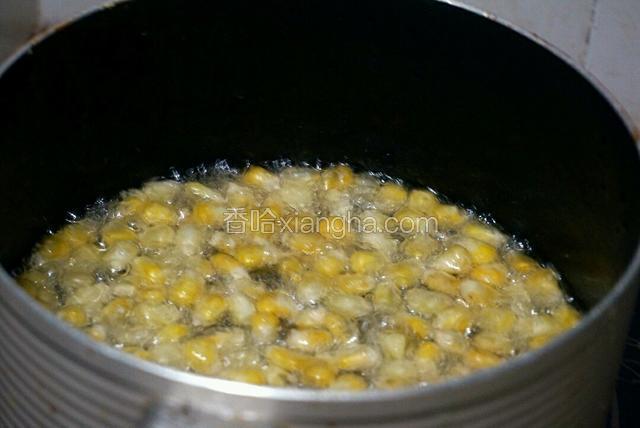炸约一分钟即可捞起