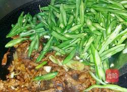 豆角炒肉的做法图解8