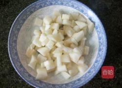 银耳香梨大米粥的做法图解3