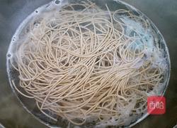 凉拌荞麦面的做法图解2