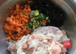 白菜猪肉卷的做法图解2