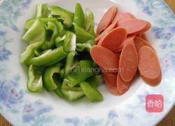 尖椒火腿炒鸡蛋的做法图解2