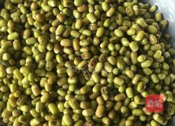 雪梨绿豆饮的做法图解1