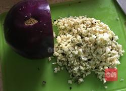 猪肉茄子包子的做法图解6