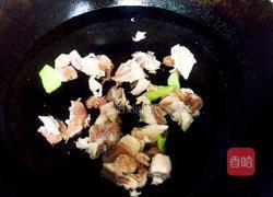 西红柿牛腩汤的做法图解3