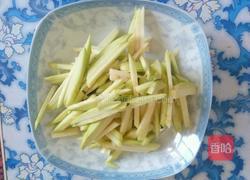 茄子炸酱面的做法图解1