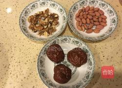 花生核桃红枣浆的做法图解1