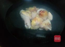 红枣枸杞香菇鸡汤的做法图解4