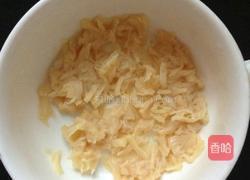 瑶柱蒸水蛋的做法图解2