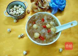 银耳莲子的做法图解6