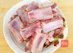葱烧排骨的做法图解1