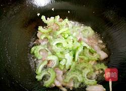 苦瓜回锅肉的做法图解9