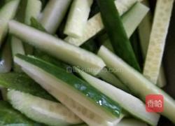 酸辣瓜条的做法图解2