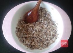 酸奶水果麦片粥的做法图解3