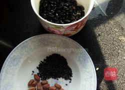 香滑养颜黑豆浆的做法图解1