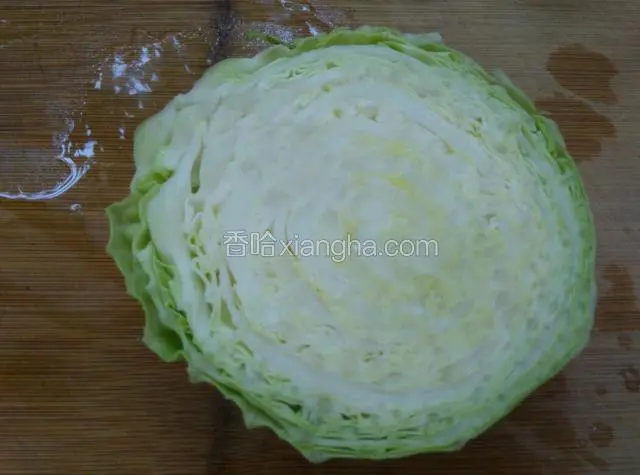 准备圆白菜半个。