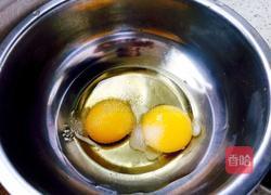 蒸鸡蛋糕的做法图解1