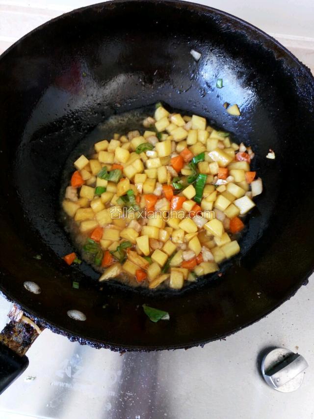 加入少许水大火收汁