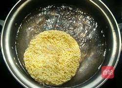 炒泡面的做法图解4