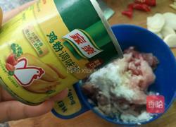 秋葵炒肉片的做法图解3
