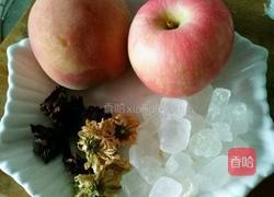 洛神花果茶的做法图解1