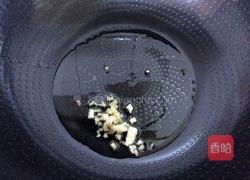 酸菜鱿鱼的做法图解3