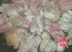 蒜香蜜汁鸡腿肉的做法图解2