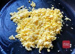 韭菜虾仁鸡蛋哈饼的做法图解3