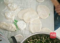 豆腐粉条韭菜包的做法图解7