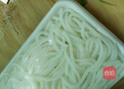 酸菜炒粉的做法图解1