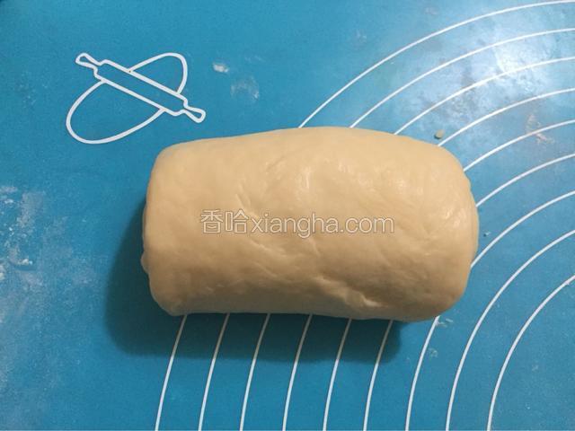 由下往上卷起