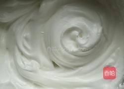戚风蛋糕的做法图解2