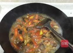 胡萝卜香菇烧土鸡的做法图解8