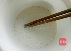 豆芽炒饼丝的做法图解2