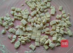 素炒猫耳朵的做法图解2