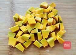 南瓜大米粥的做法图解1