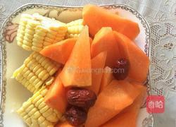 玉米红萝卜煲鸡汤的做法图解3