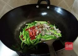 蒜心炒肉的做法图解6